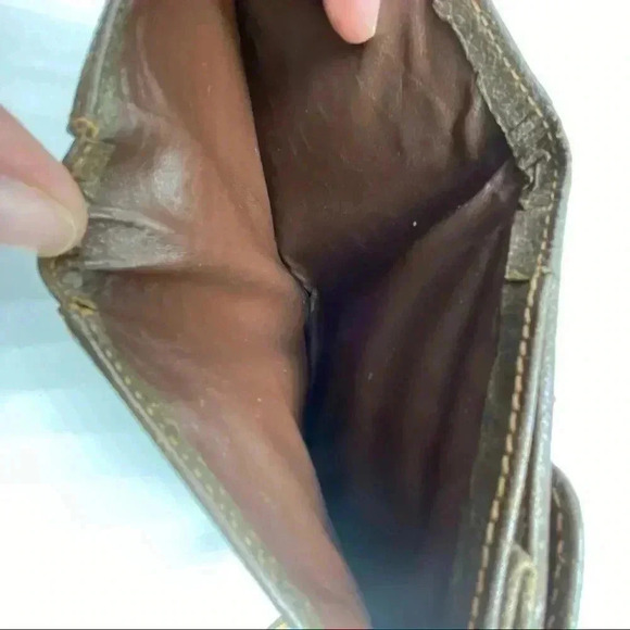 Gucci GG vintage wallet, GG hardware and logo - Picture 15 of 15